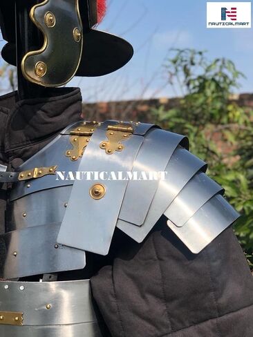 NauticalMart Lorica Segmentata بدلة درع للجسم للجندي الروماني مع حزام سينجولوم روماني مرفق وخوذة سنتوريون in Kuwait