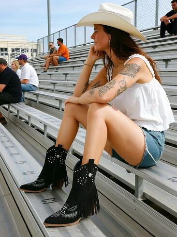 LOCERICH Cowboy Boots for Women, Cowgirl Shoes with Tassel Cowgirl Boots with Fringe Pointed Toe Western Chunky Heel in Saudi Arabia