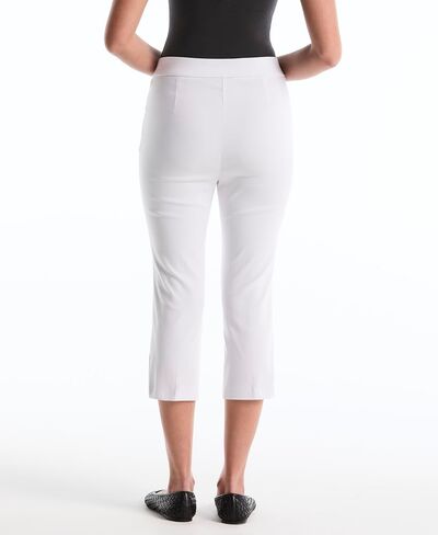 Rafaella Women's Soft Stretch Viscose Pull on 3/4 Length Capri Crop Pant 22 Inch Inseam in Kuwait