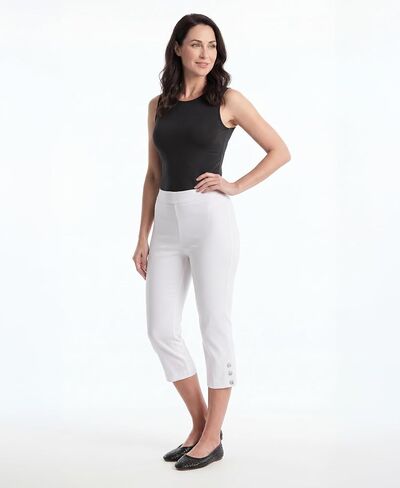 Rafaella Women's Soft Stretch Viscose Pull on 3/4 Length Capri Crop Pant 22 Inch Inseam in Kuwait