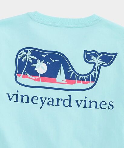 تي شيرت للأولاد من Vineyard Vines للأولاد على شكل قارب شجرة النخيل ذات المناظر الطبيعية الخلابة بأكمام قصيرة وجيب in Kuwait