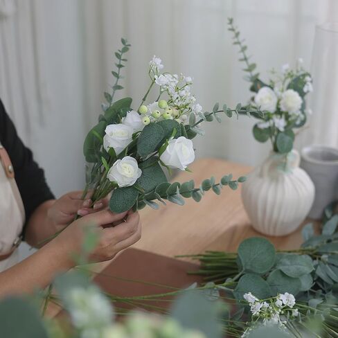 VIERENA 110 قطعة 7 أنواع من سيقان الأوكالبتوس الاصطناعية المختلطة أوراق الصفصاف والزهور الصناعية، أغصان أوراق الشجر ذات اللمس الحقيقي لحفلات الزفاف DIY باقات الزهور وديكور المنزل (أخضر) in Kuwait