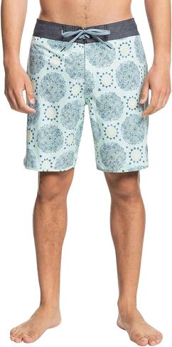 شورت Quiksilver الرجالي Hempstretch مقاس 19 بوصة in Kuwait