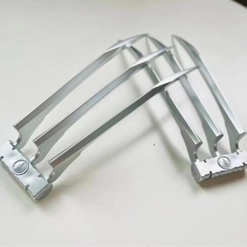 Wolf Claws, Anti-Break Wolve Claws with Plastic Handles for Adults, Wolf Claws for Halloween Cosplay Props, Set of 2, One Pair Silver in Saudi Arabia