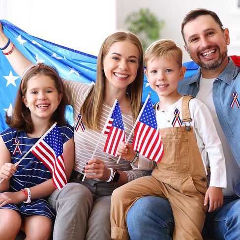 Fovths 144 قطعة من ديكورات الرابع من يوليو تتضمن دبابيس شريطية وطنية مع أعلام أساور على شكل نجمة، ودبوس شريطي مخطط باللون الأحمر والأبيض والأزرق الوطني لهدايا عيد الاستقلال للمحاربين القدامى in Kuwait