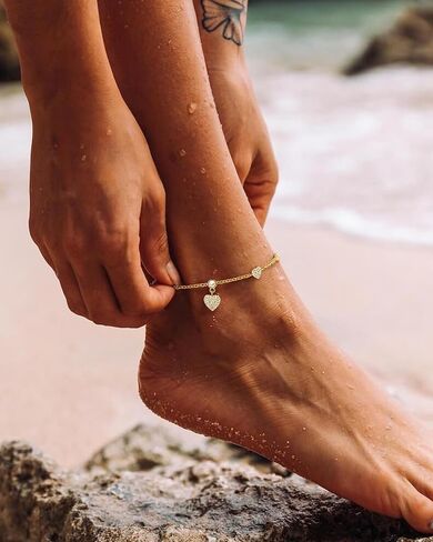Anklets for Women Waterproof 14K Gold Plated Cz Beach Ankle Bracelets Dainty Summer Butterfly Clover Heart Bow Anklet Non Tarnish Layered Beach Jewelry Accessories for Women Trendy in Saudi Arabia