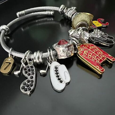 سوار أسطورة الموسيقى الرجعية قابل للتعديل مع سترة حمراء وقبعة وقفاز ABC Charms، هدية تذكارية لعيد ميلاد المعجبين in Kuwait