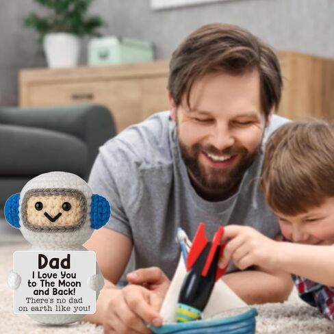 Handmade Crochet for Dad - Funny Cute Small Astronaut Gift for Dad, Father's Day Birthday Gifts from Daughter Son Wife, Papa Gift Idea in Saudi Arabia