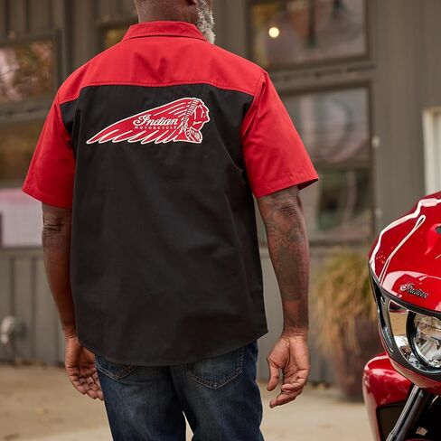 قميص هندي بأكمام قصيرة وجيب على شكل غطاء للرأس للرجال من Indian Motorcycle، أحمر - 2866382 in Kuwait