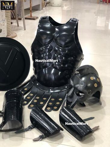 NauticalMart Spartan Armor مجموعة درع العضلات اليوناني الروماني Cuirass مع خوذة ماكسيموس المصارع ودرع حماية ذراع الساق in Kuwait