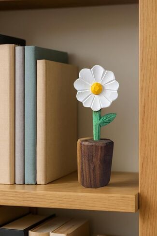 Wooden Daisy Figurine with Gift Box – Handcrafted Decorative Flower Statue, Cute Mini Ornament for Desk, Shelf & Home Decor, Perfect for Birthday, Mother's Day, Anniversary & Thank You Gifts in Kuwait