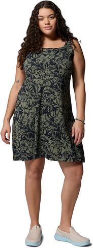 فستان الشمس PFG Freezer III للنساء من كولومبيا، Cypress Vacay Blooms Tonal، 2X in Kuwait