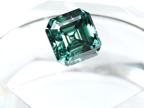Green Moissanite Asscher Cut Loose Stone, Lab-Grown Gemstones VVS1 Clarity, For Jewelry Making, Earrings, Necklaces, Bracelets, Rings, Pendants With GRA Certificate in Saudi Arabia