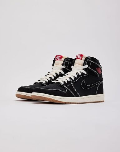 Jordan Air 1 Retro High OG 'Flight Club' (Black) in Kuwait