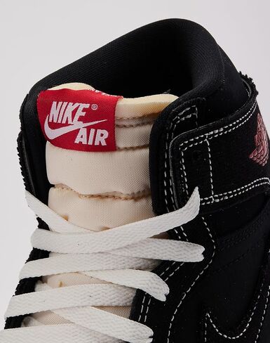 Jordan Air 1 Retro High OG 'Flight Club' (Black) in Kuwait