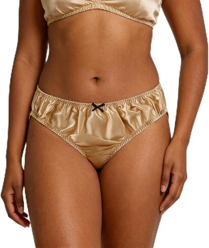 100% Mulberry Silk Underwear Women Satin Bikini Panties Soft Hipster Panties Mid Waist Sexy Cute Lingerie in Saudi Arabia