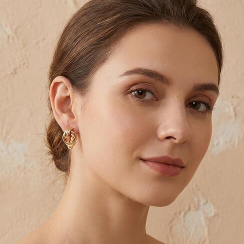 4 Pairs Gold Clip On Earrings Studs, Women's Clip-On Earrings, Non Pierced Ear Clips Fake Ear Piercing for Women in Kuwait