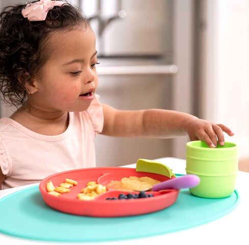 • Easy Scoop & Hold Plate Set • Set of 2 plates • Silicone plate for babies, toddlers, kids with dividers • Clip-on rim for easy and mess-free meals • 6 mo+ • Dishwasher safe (Midnight) in Saudi Arabia