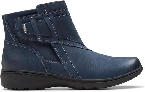 أحذية طويلة كاجوال للسيدات من Clarks طراز Carleigh in Kuwait