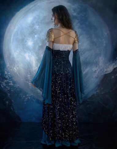 daizbella Women Medieval Renaissance Dress Elf Costume Velvet Gown with Scale Shoulder Armor in Kuwait