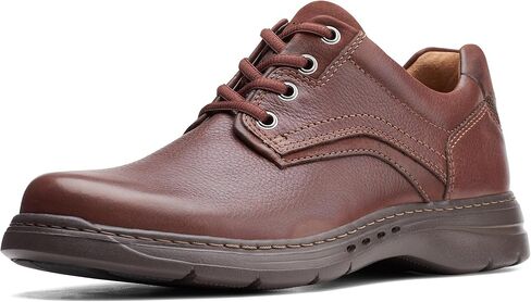 Clarks mens Derby Boots in Kuwait