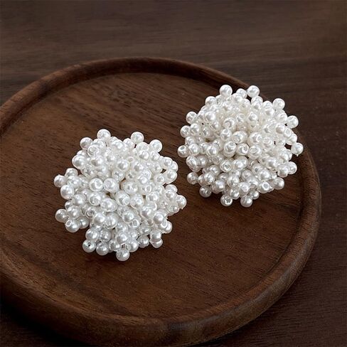 Pearl Statement Cilp On Earrings for Women Big Faux White Pearl Cluster Cilp In Earring Unique Large Beaded Non Pierced Earings Trendy Wedding Jewelry in Saudi Arabia