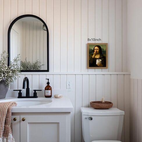 Snlihc Wood Framed Funny Bathroom Mona Lisa Wall Art, Vintage Humor Pinching Nose Wall Decor, Classical Toilet Poster Print, Whimsical Restroom Canvas Painting for Bathroom Ready to Hang 8x10 Inch in Kuwait