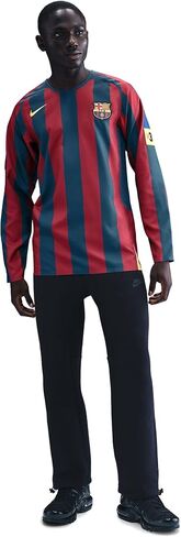 Nike FC Barcelona Re-Issue 2005/06 رونالدينيو 10 هوم جيرسي in Kuwait