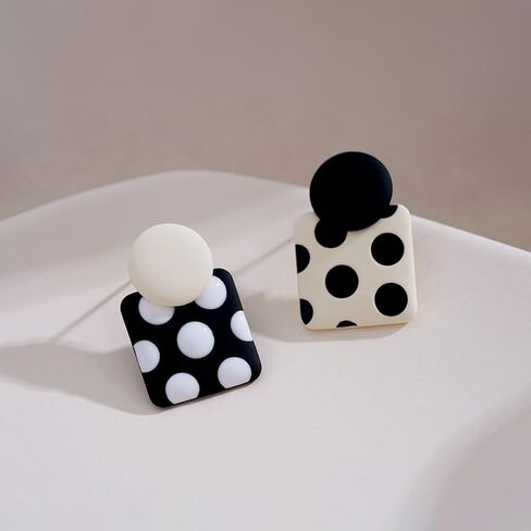 Women 70s 80s Black White Polka Dot Metal Square Clip-on Earrings Simple Geometry Spots Dangle Earrings in Kuwait