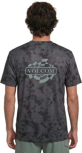 واقي Rashguard بأكمام قصيرة للرجال من Volcom - حماية من أشعة الشمس بعامل حماية من أشعة الشمس 50+، تحكم في الرطوبة سريع الجفاف، ستيلث، كبير in Kuwait
