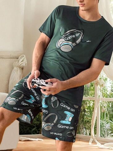 Trendy Gaming Controller Print Loungewear Set for Men Comfortable Short Sleeve Shorts Sleepwear in Kuwait