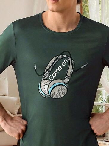 Trendy Gaming Controller Print Loungewear Set for Men Comfortable Short Sleeve Shorts Sleepwear in Kuwait