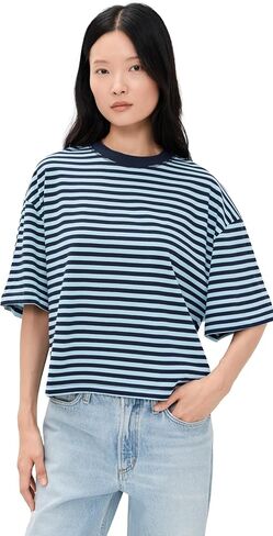 Lioness Women's Bloom Short Sleeve Tee in Kuwait