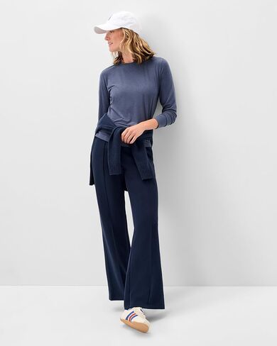 johnnie-O Women's Course Performance Long Sleeve T-Shirt in Kuwait