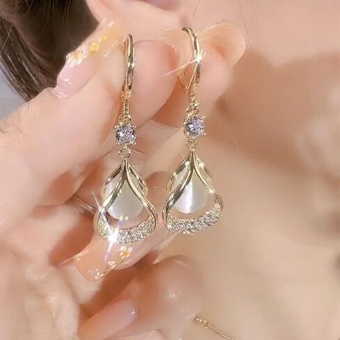 Fashion Earrings, Women's Sparkling Rhinestone Pendant High-end Earrings, Suitable for Various Party Occasions in Kuwait