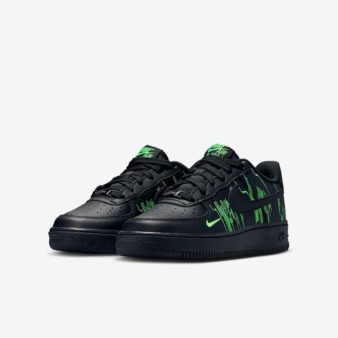 حذاء Nike Air Force 1 LV8 4 للأطفال الكبار (أسود/أخضر سترايك/أرجواني حيوي/أسود) مقاس 5 in Kuwait