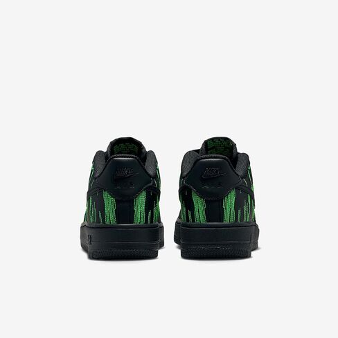 حذاء Nike Air Force 1 LV8 4 للأطفال الكبار (أسود/أخضر سترايك/أرجواني حيوي/أسود) مقاس 5 in Kuwait