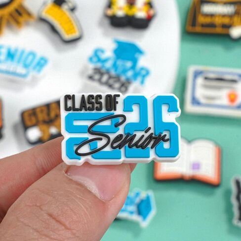 Class of 2026 Graduation Charms Set, Senior Graduation Decorative Accessories with Cap, Diploma and Congrats Designs, Gifts for Graduates and Celebrations in Saudi Arabia