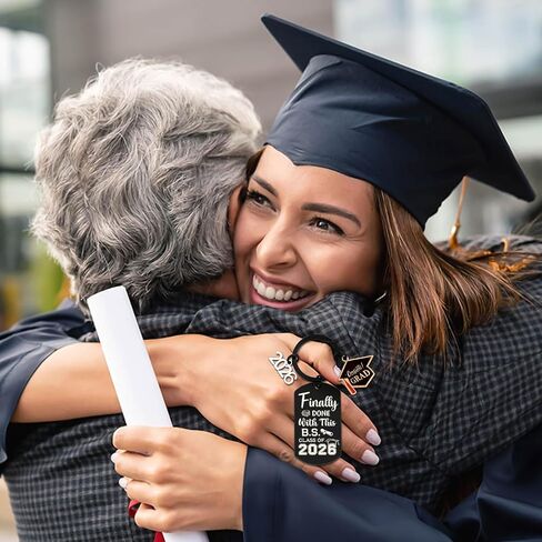 CDLong Class of 2026 Graduation Gifts, Black Senior 2026 Graduation Keychain for Graduate, 2026 Graduation Decorations for University College High School Student in Saudi Arabia