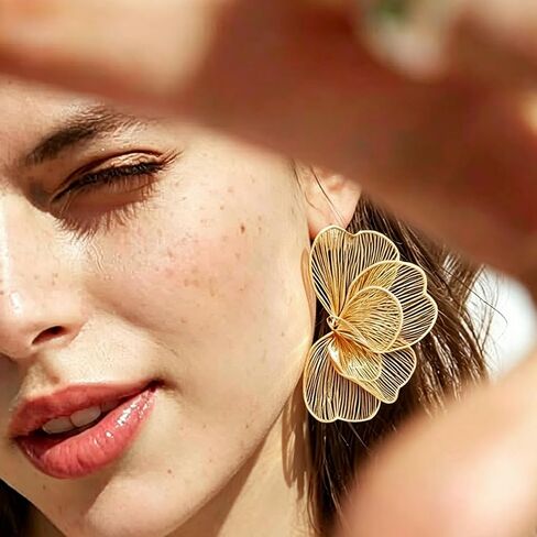 Gold Flower Earrings for Women Trendy, Hypoallergenic Chunky Gold Drop Dangle Statement Earrings for Women Party Wedding Birthday Gifts in Kuwait