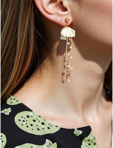 Dainty Long Pearl Drop Clip On Earrings for Women Dangly Gold Rhinestone and White Pearls Tassel Shell Flower Dangle Earring Dangling Trendy Jewelry in Kuwait