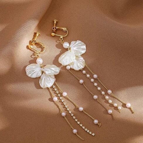 Dainty Long Pearl Drop Clip On Earrings for Women Dangly Gold Rhinestone and White Pearls Tassel Shell Flower Dangle Earring Dangling Trendy Jewelry in Kuwait