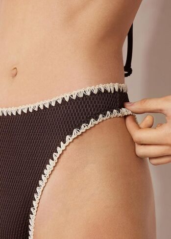 بدلة سباحة نسائية برازيلية عالية الخصر من CALZEDONIA مطرزة بلونين in Kuwait