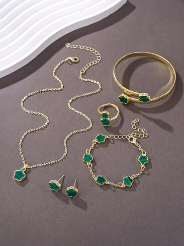 Sparkling Lucky Clover Jewelry Set for Women, Acrylic Bracelet, Earrings and Necklace Set, Four-Leaf Clover Design, Fashionable Elegant Gift for Her, Trendy Women’s Accessories in Kuwait
