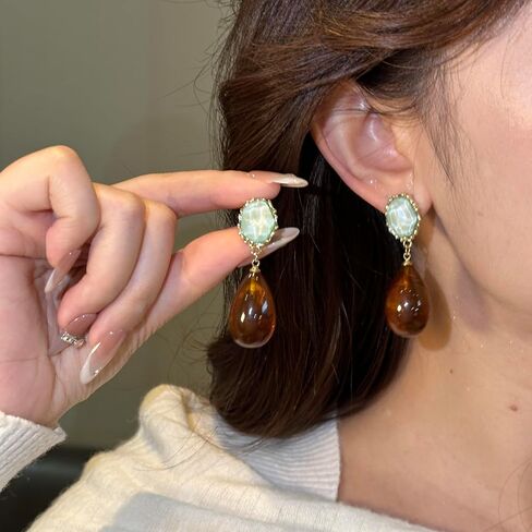 Maillard Dangle Clip On Earrings for Women Ear Clips Green Water Ripples Coil Ear Clip No Pierced Retro-style in Saudi Arabia