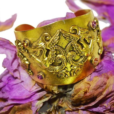 أساور Elaine Coyne الفنية القابلة للتجميع من مجموعة Dragon Wide Gold Collection - بلورات أوروبية من العنبر والقزحية in Kuwait