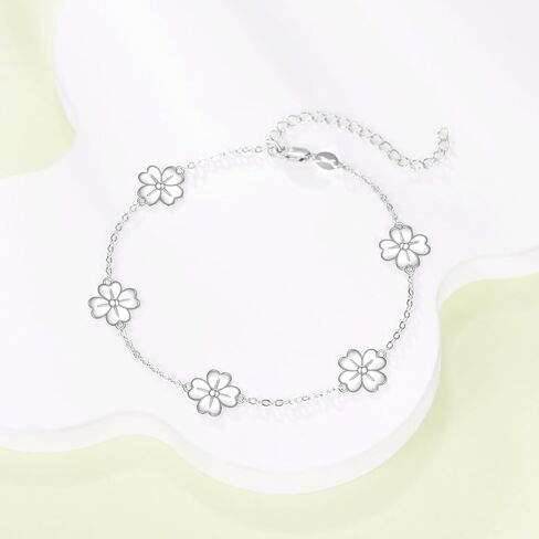 Clover Bracelet for Women Four Leaf Clover Bracelets Lucky Bracelet Jewelry Birthday Graduation Gifts for Mom, Sister, Daughter in Kuwait