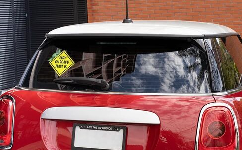 | ملصقات Baby On Board (قطعتان) - لافتات لاصقة قوية مقاومة للماء للأشعة فوق البنفسجية للأطفال على متن السيارات. حجم 6 "× 6". ملصق مضحك مثالي للطفل على متن الطائرة للسيارات والشاحنات وما إلى ذلك. in Kuwait