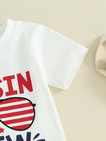 ملابس الأطفال الصغار في الرابع من يوليو، تي شيرت بأكمام قصيرة وشورتات غير رسمية قطعتين من ملابس الصيف في الرابع من يوليو in Kuwait