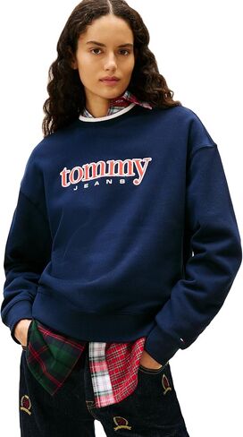 بلوفر نسائي متوسط ​​الوزن من Tommy Jeans بياقة دائرية مع تفاصيل شعار مزخرف in Kuwait